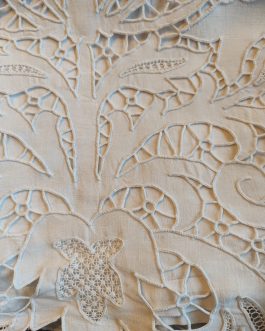 Drap en Lin Broderie Richelieu.
